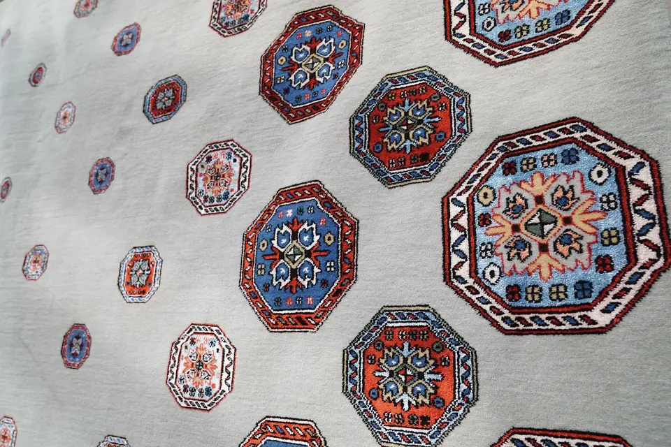 Traditional Geometric Patterned Rug Design